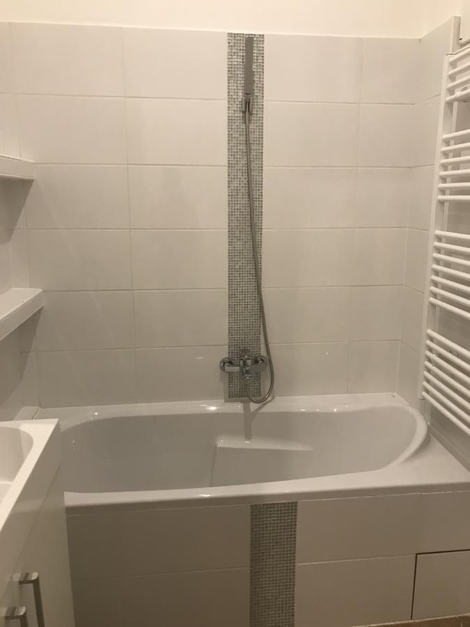 Gozsdu Glamour Apartment Budapeste Exterior foto